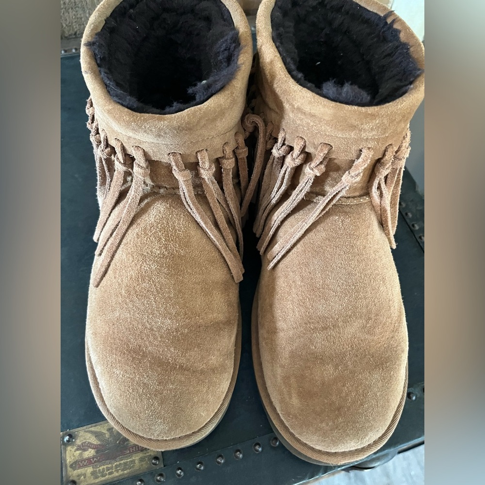 UGG Australia Wynona fringe short boots - Picture 9 of 12
